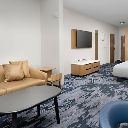 Fairfield Inn & Suites By Marriott Santa Rosa Rohnert Park Exterior photo