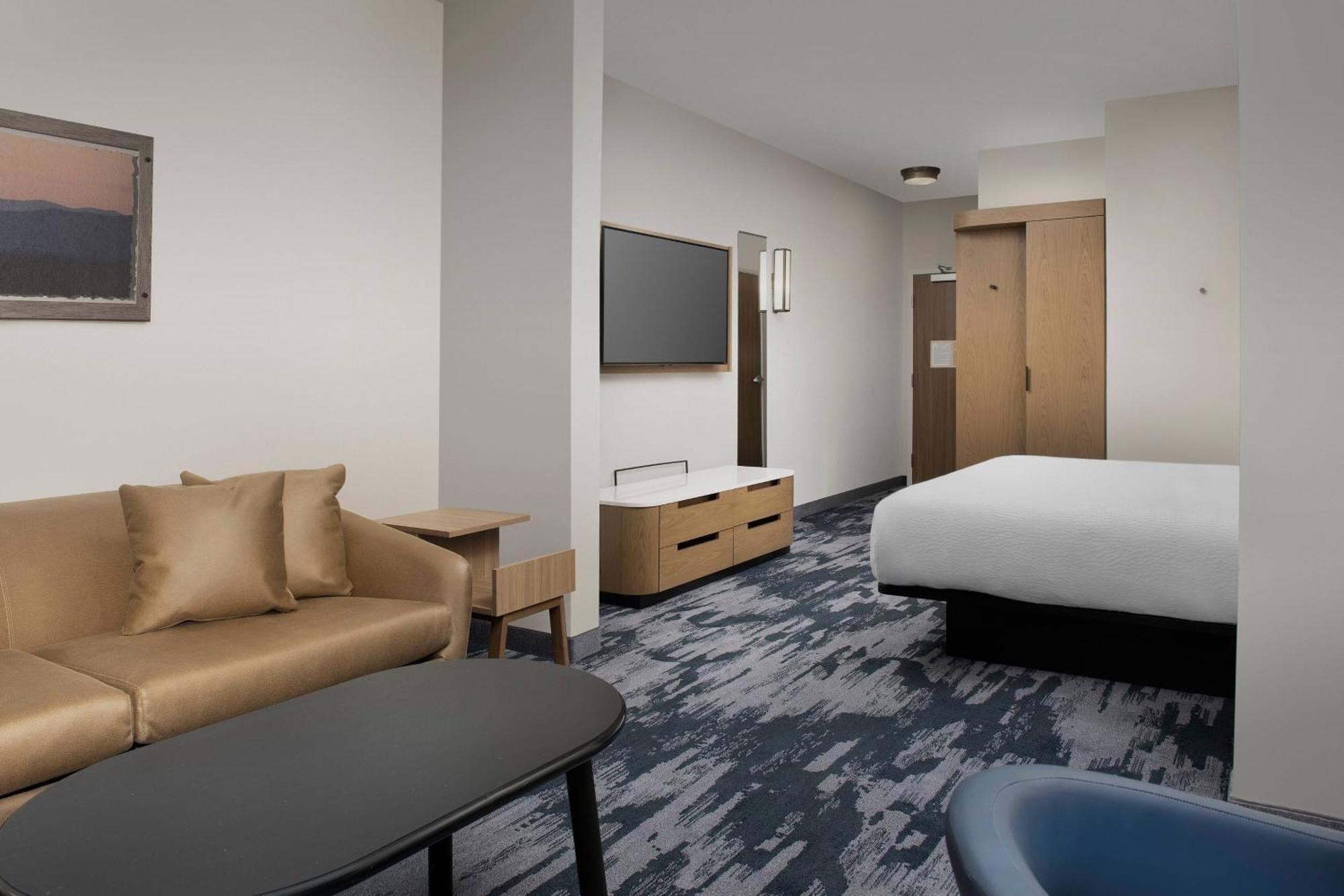 Fairfield Inn & Suites By Marriott Santa Rosa Rohnert Park Exterior photo