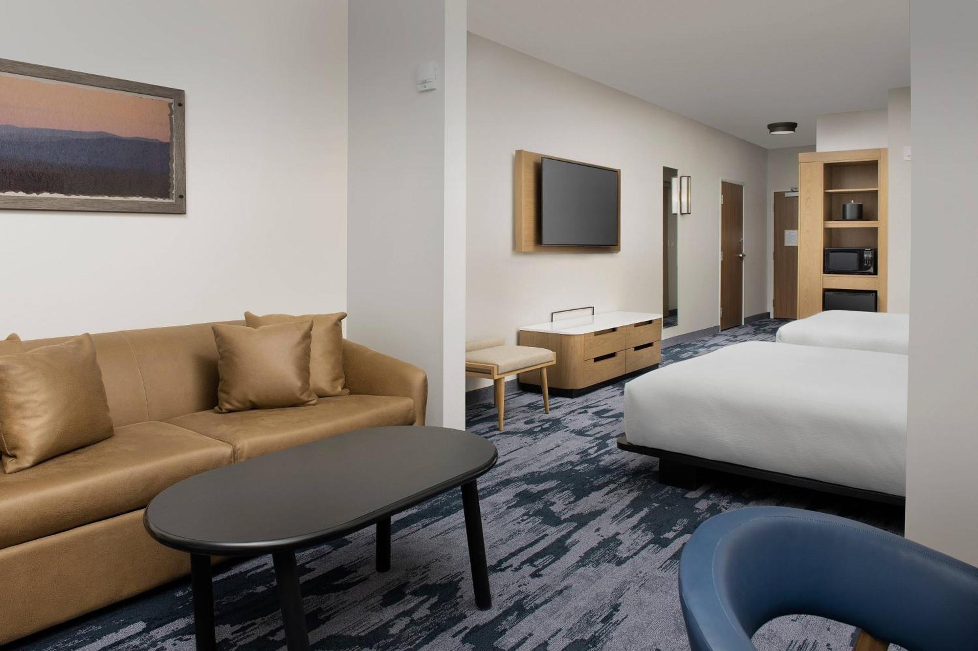 Fairfield Inn & Suites By Marriott Santa Rosa Rohnert Park Exterior photo