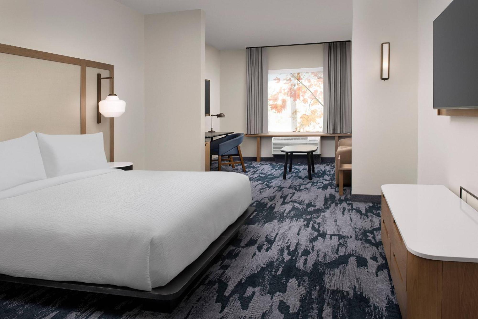 Fairfield Inn & Suites By Marriott Santa Rosa Rohnert Park Exterior photo